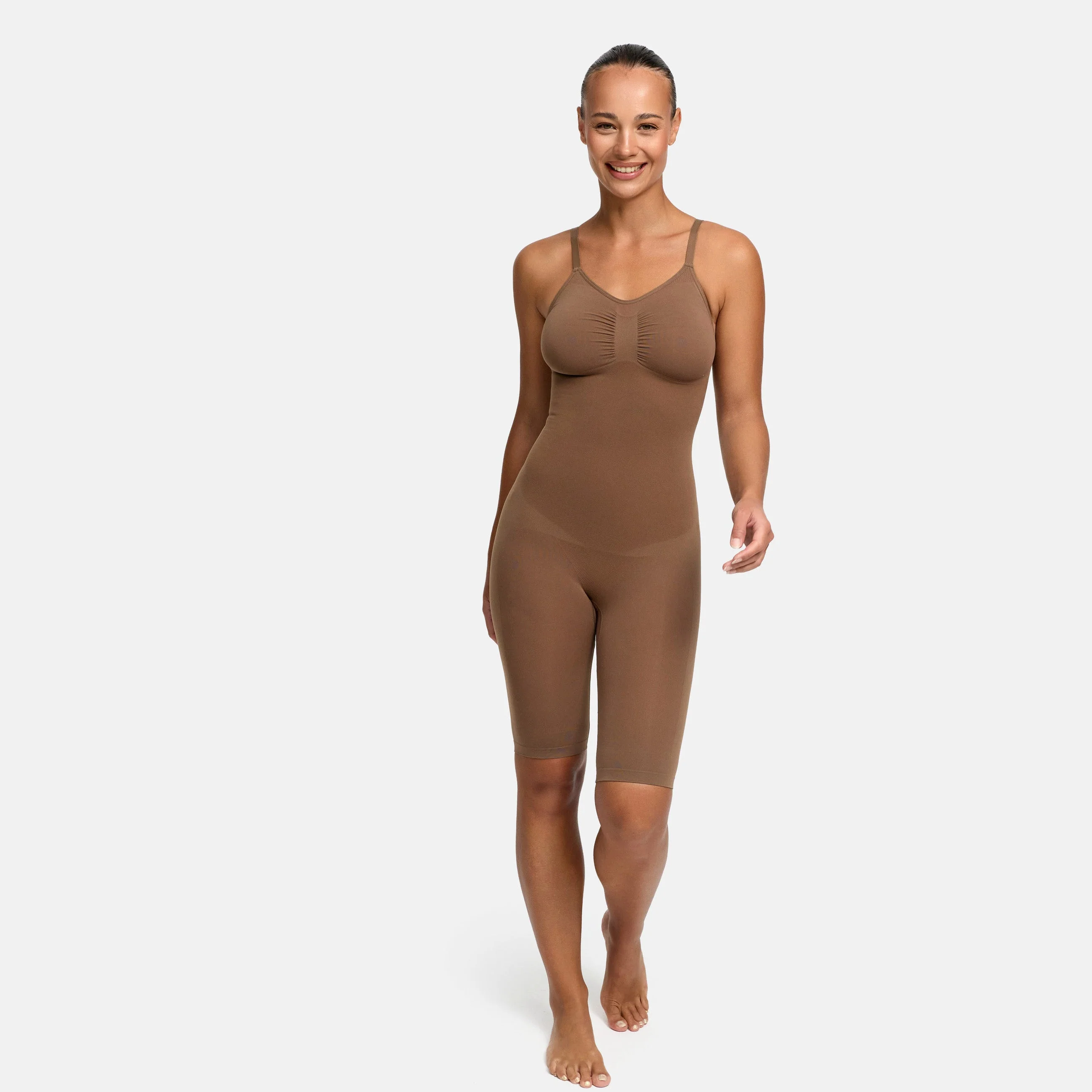 Bodysuit Sculpting Shapewear mit Shorts - Image 14