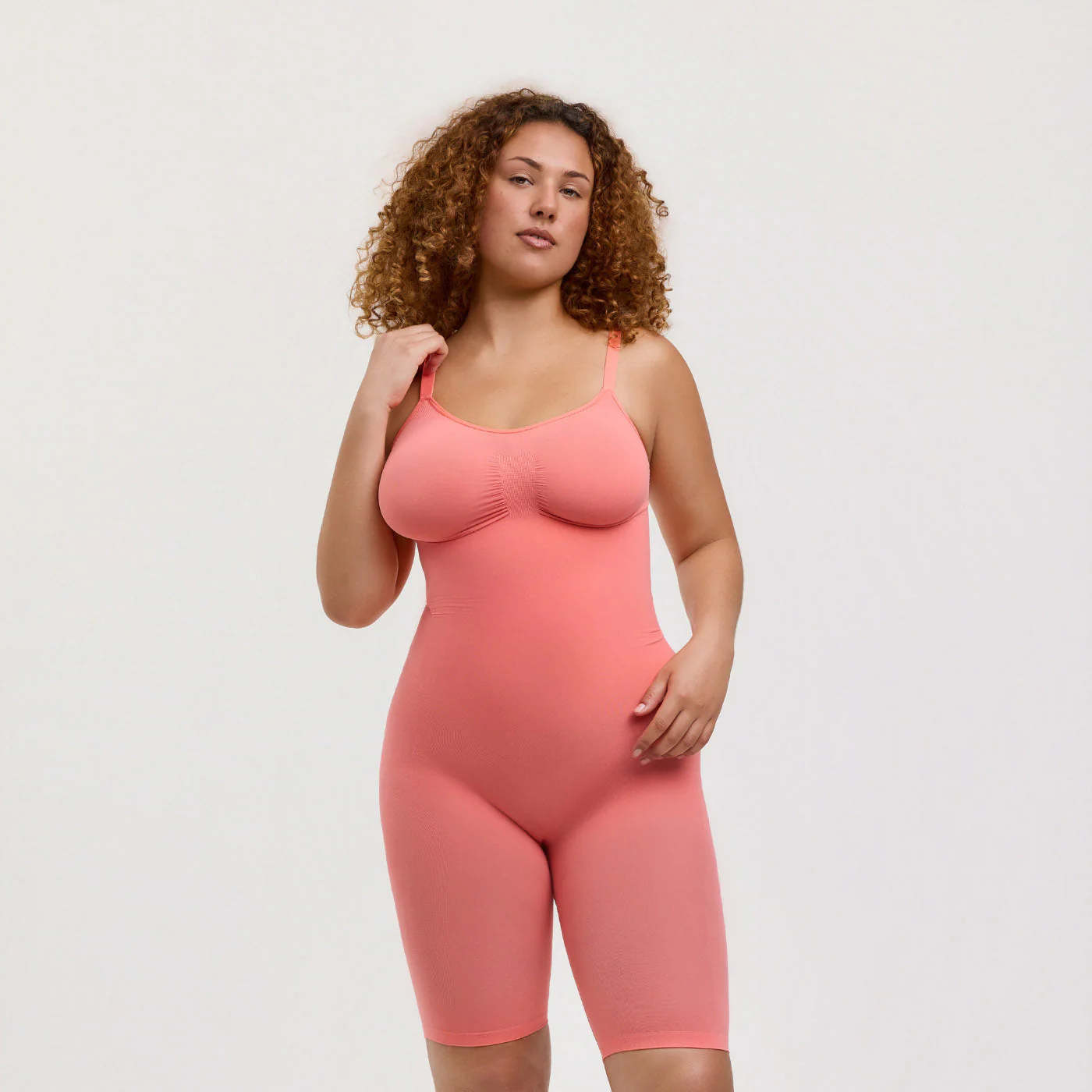 Bodysuit Sculpting Shapewear mit Shorts - Image 18
