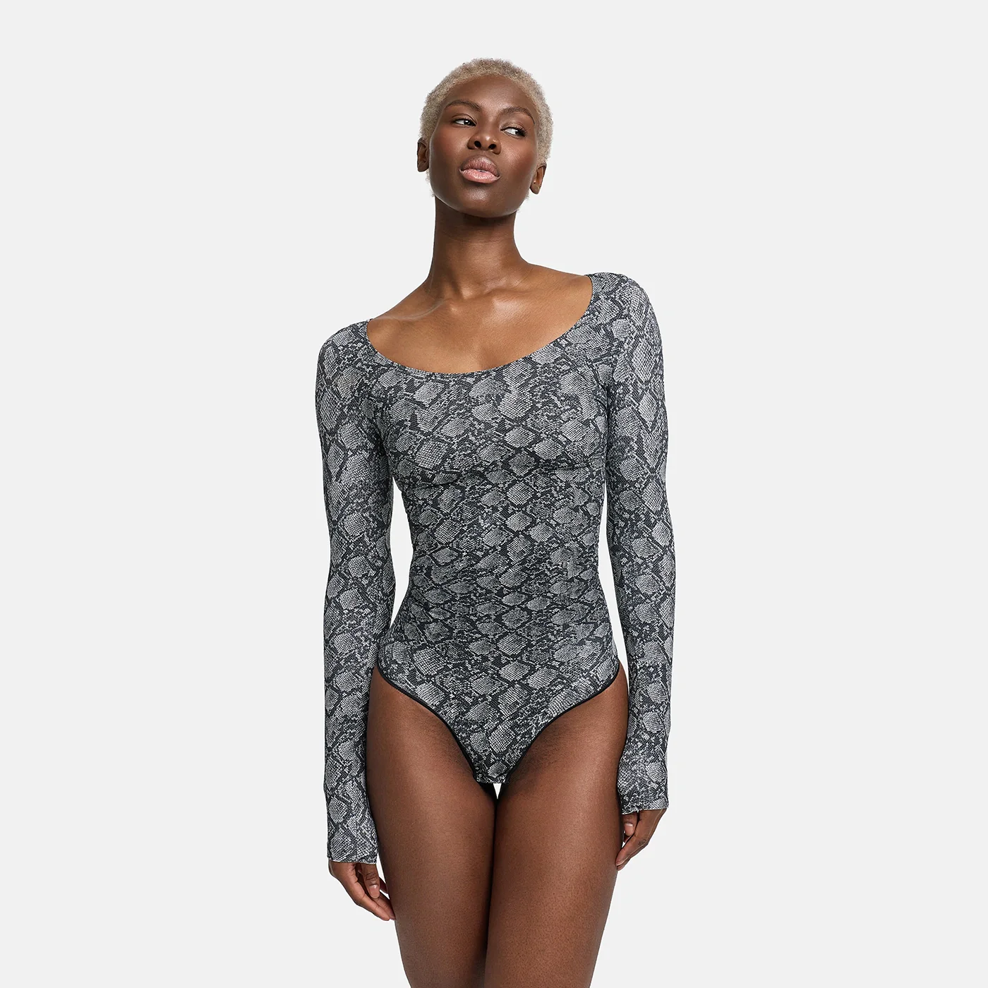 Bodysuit Sculpting Shapewear Longsleeve mit String - Image 48