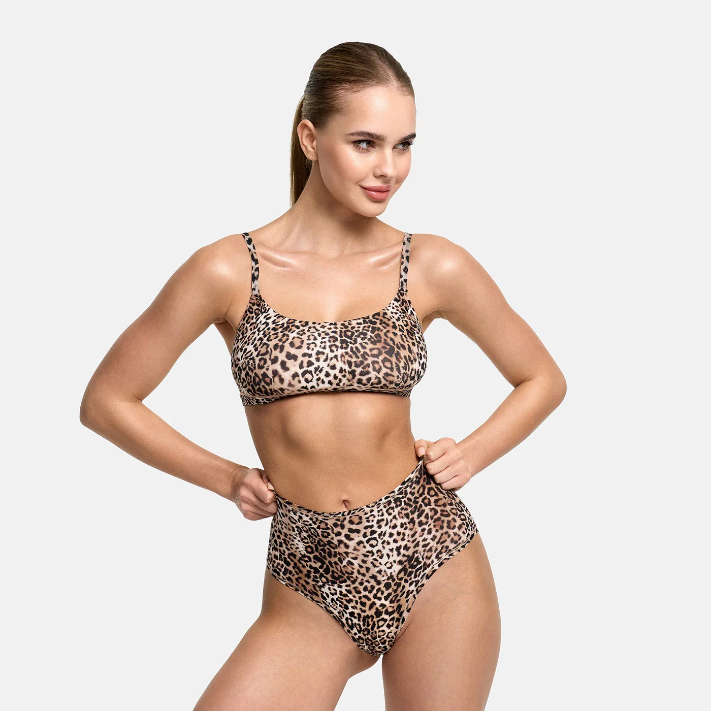 Scoop Bralette - Image 15
