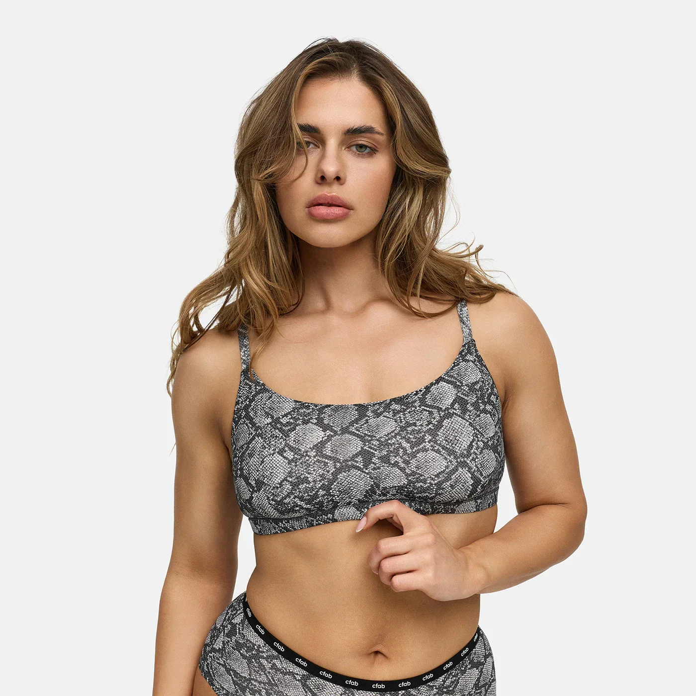 Scoop Bralette - Image 18