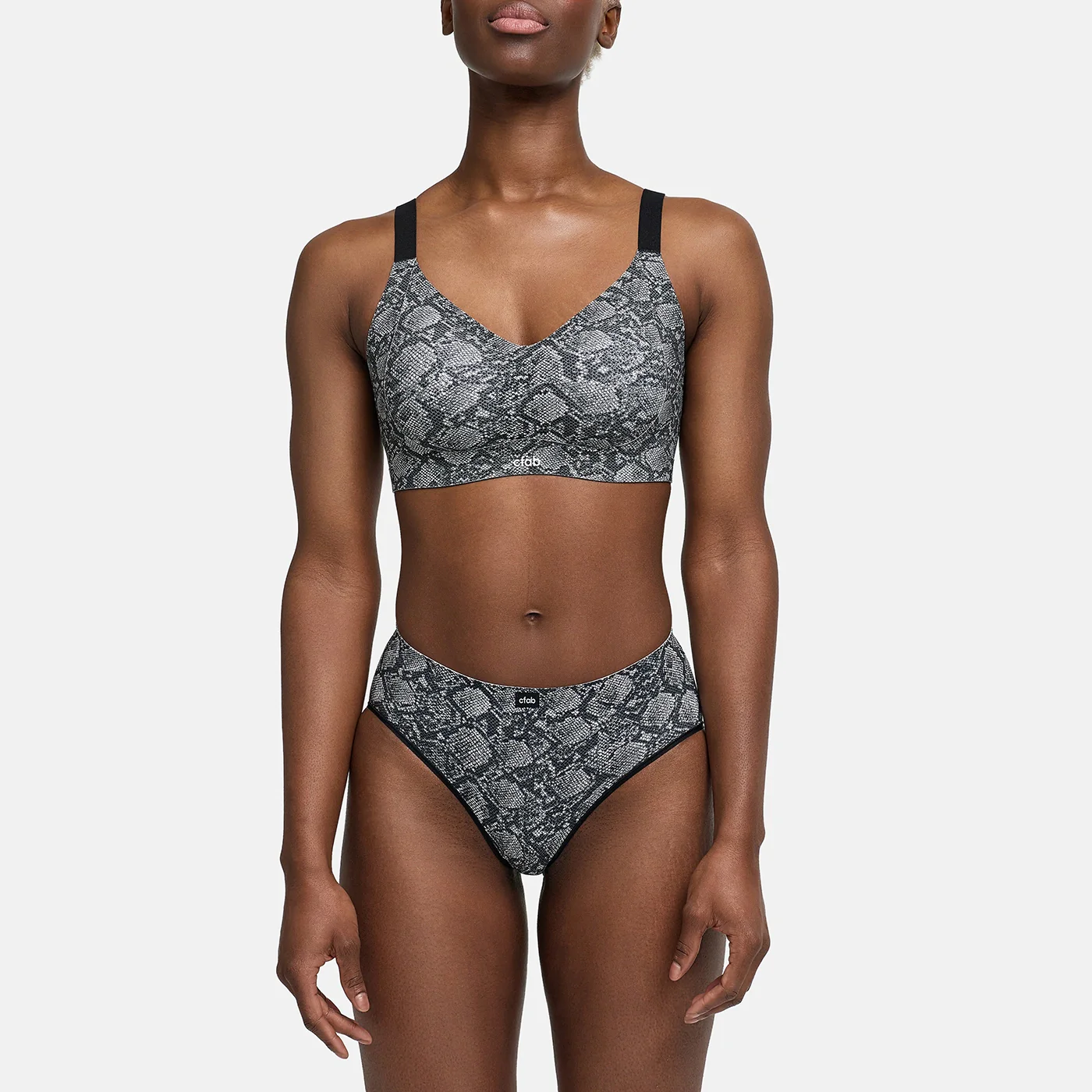 Seamless Compact Push-Up BH - Image 42