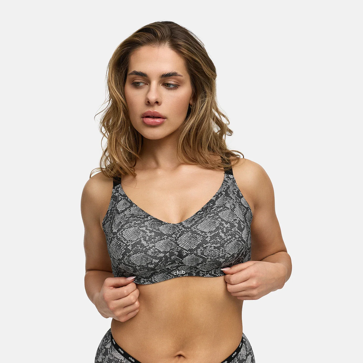 Seamless Compact Push-Up BH - Image 55