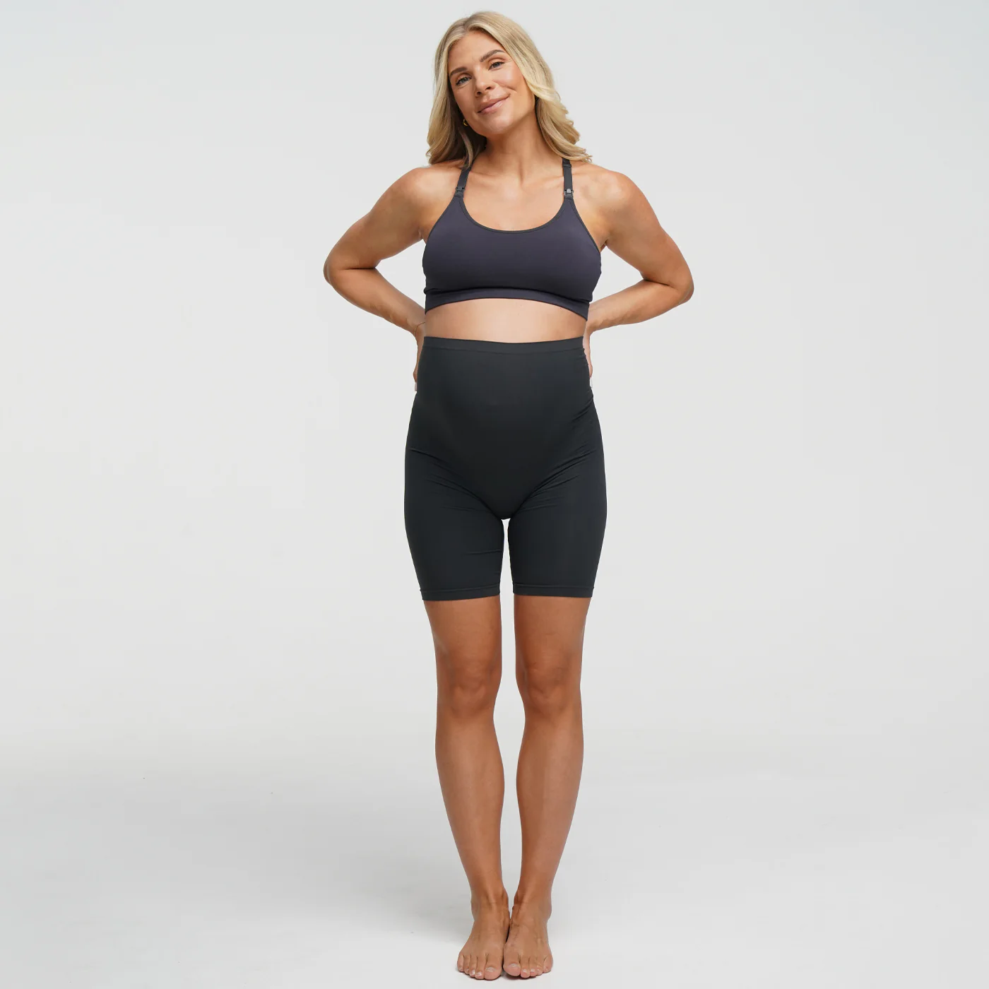 Seamless Umstandsshorts mit hohem Bund - Image 13