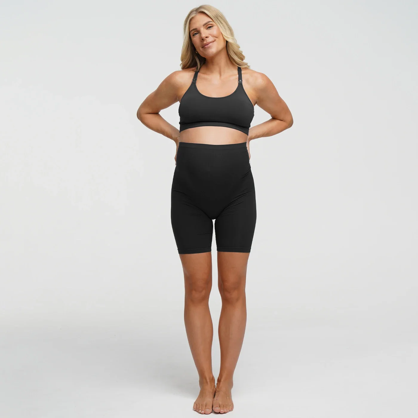 Seamless Umstandsshorts mit hohem Bund - Image 21