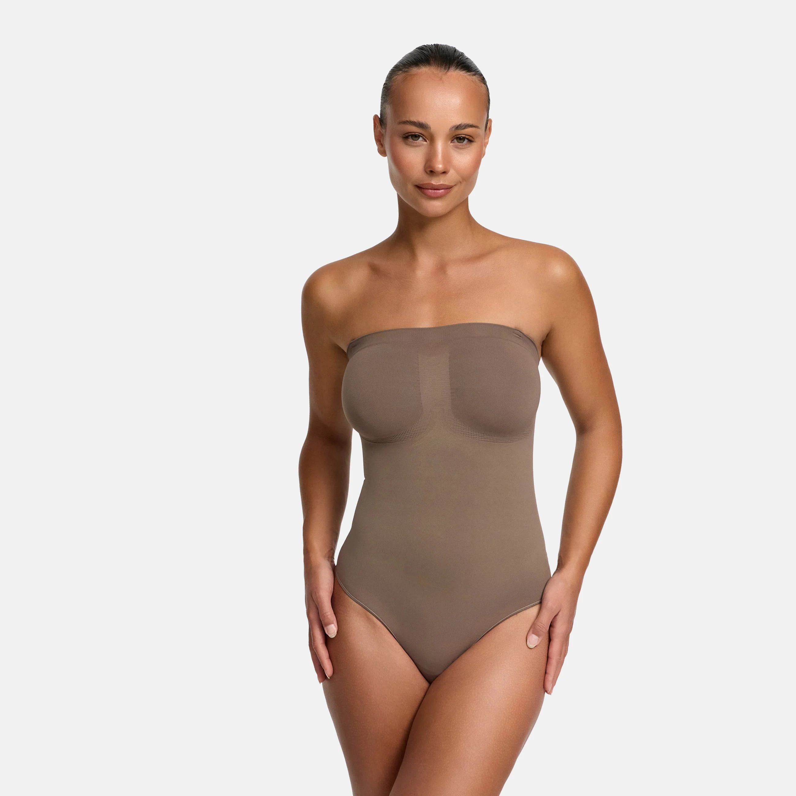 Trägerloser Bodysuit Sculpting Shapewear mit String - Image 17